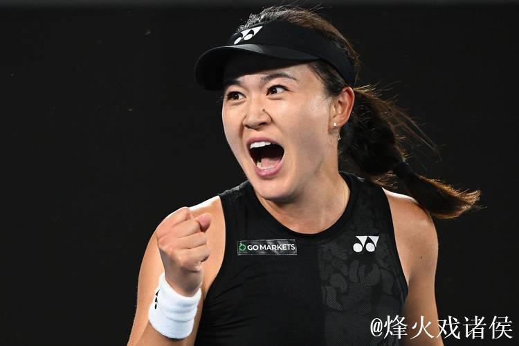 从1-4到6-4!31岁朱琳从世界493位杀回,澳网再现“神剧本” 从1-4到6-4!31岁朱琳从世界493位杀回,澳网再现“神剧本”
