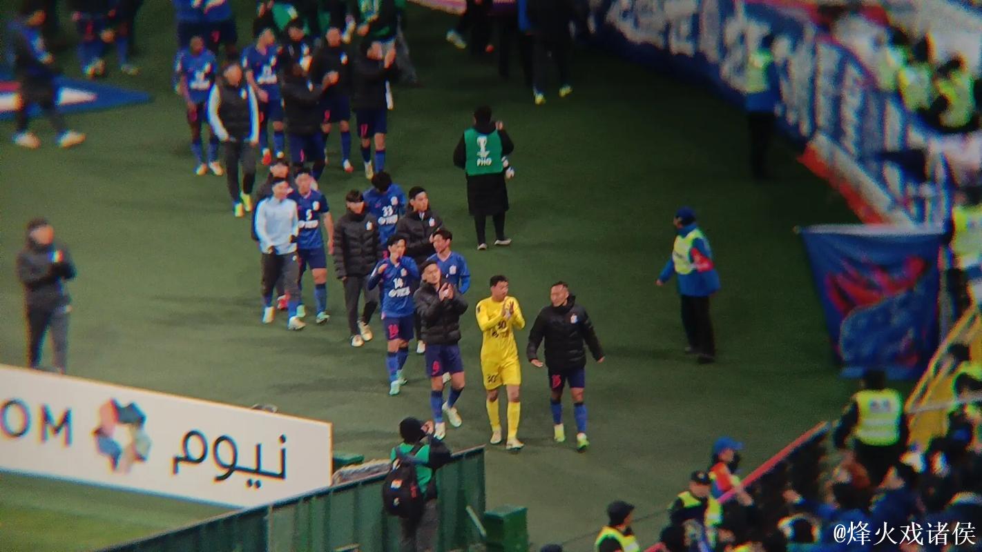 稳定成2025申花最大关键词 争冠还有很长的路要走 稳定成2025申花最大关键词 争冠还有很长的路要走